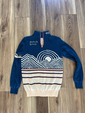Dutch Bros mens mountain ski Navy & Cream 1/4 Zip pullover Sweater size medium